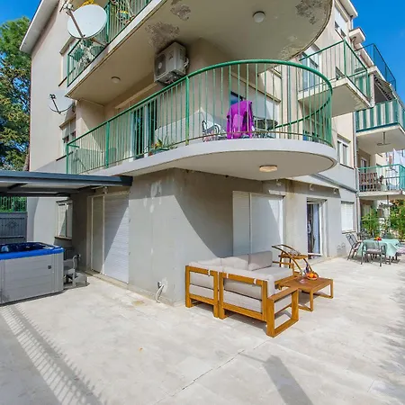 Gilda Lux Apartment *