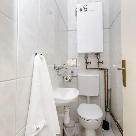 Gilda Lux Apartment
