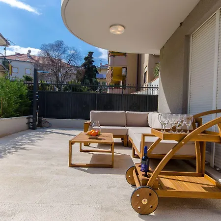 아파트 Gilda Lux *