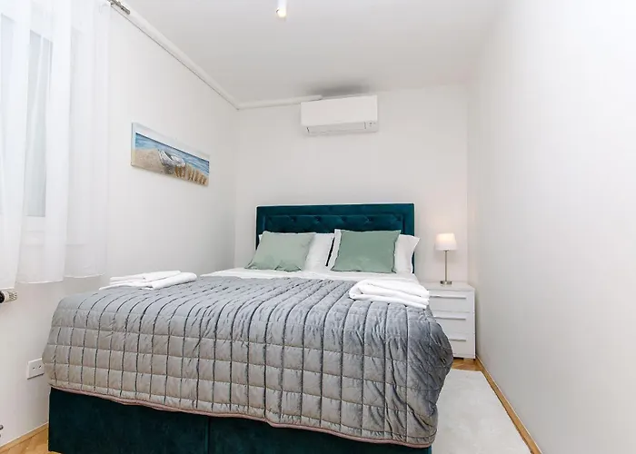 Gilda Lux * 스플리트